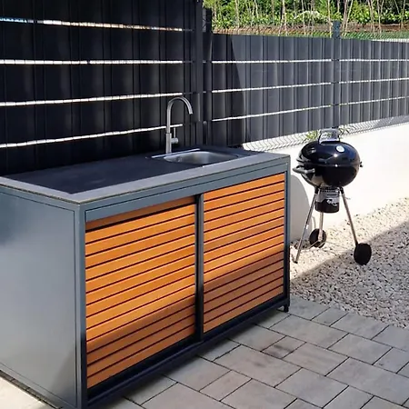 Cozy In With Private Swimming Pool, Be Inside Or Outside