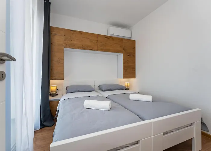 Gorgeous In Prázdninový dům Posedarje